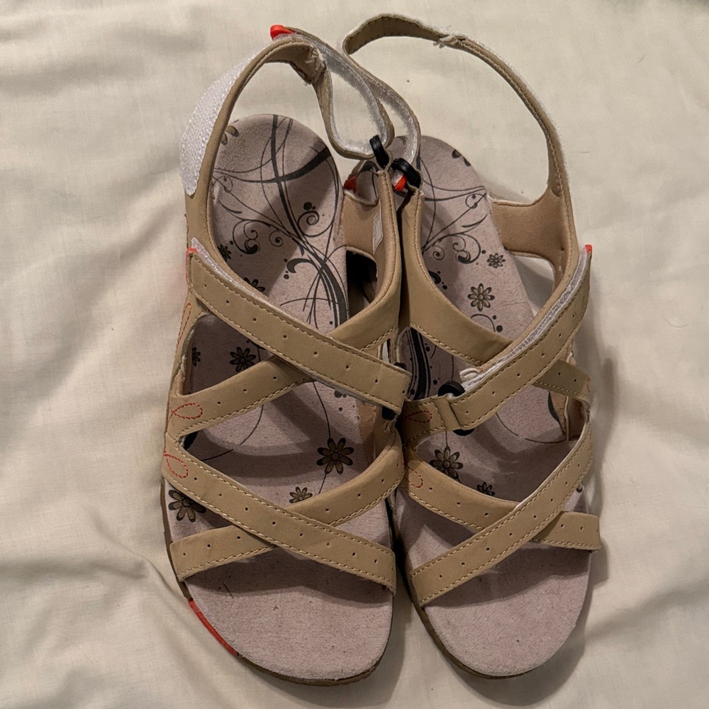 Stylish Tan Women's Sandals